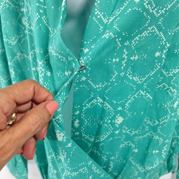 Lovers + Friends Sz XS Get Down Teal Green V Neck Faux Wrap Blouse Long Sleeve - Picture 3 of 11